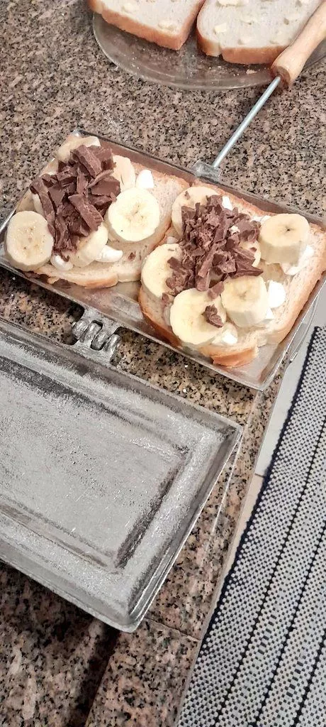 Sanduicheira Baurutex Tostex Dupla Alumínio, Trava Segurança, Cabo Madeira – IZEGRILL MASTER photo review