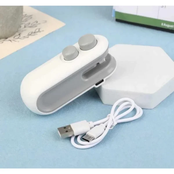 Mini Seladora de Embalagens Recarregável com Ímã Cor Aleatória IZESEAL TOUCH