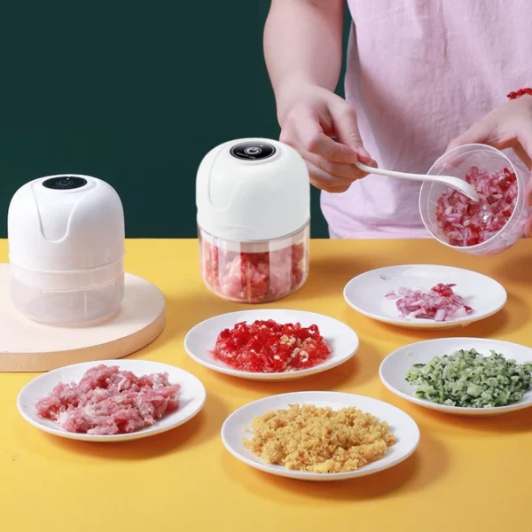 Mini Processador de Alimentos 250ml Sem Fio Portátil IZECHOPPER PRO