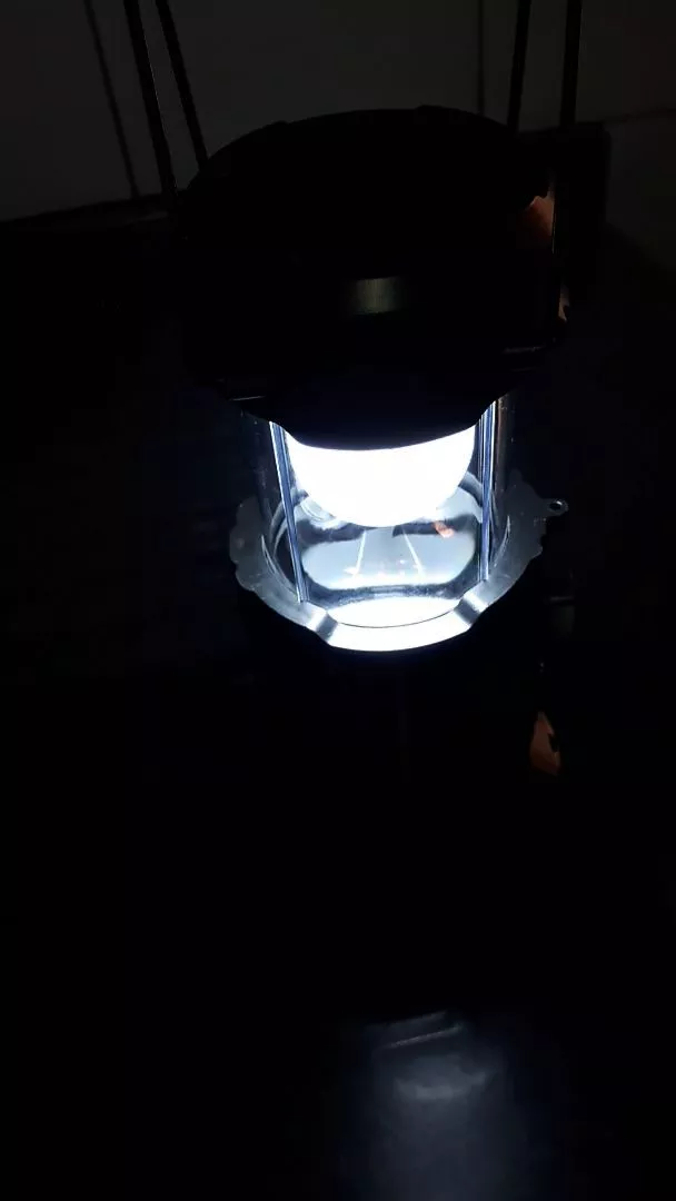 Lampião Solar Retrátil 6 LED Portátil à Prova d'Água para Camping IZEOUTDOOR POWER photo review