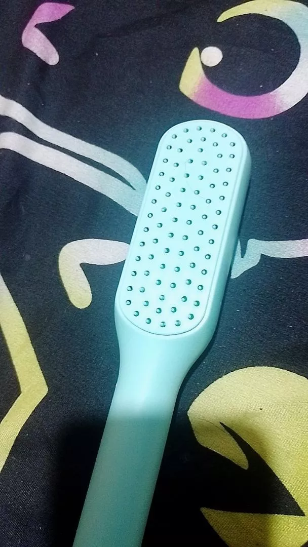 Pente Mágico Retrátil Antiestático Massagem Para Cabelos Lisos IZEHAIR FLEX photo review