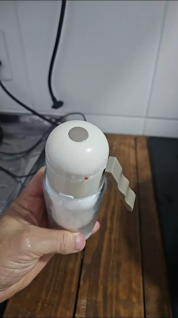 Dispensador de Sal Quantitativo 220ml Vidro Antiumidade IZEPORTION SMART photo review