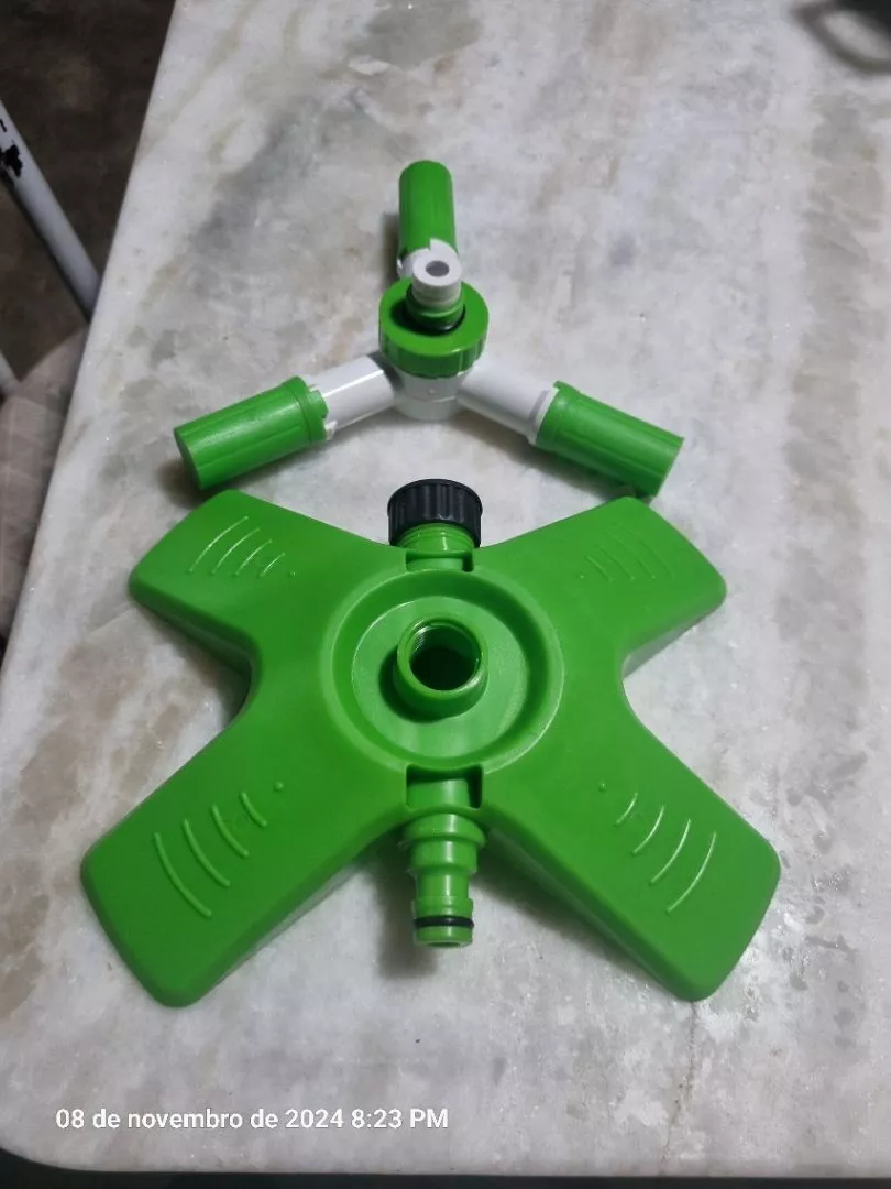 Aspersor Rotativo 360 Graus Cobertura Ampla Ergonômico IZEWATER PRO photo review