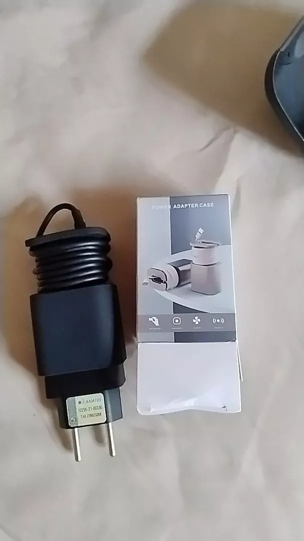 Suporte Organizador Carregador iPhone Silicone Compacto IZEORDER PRO photo review