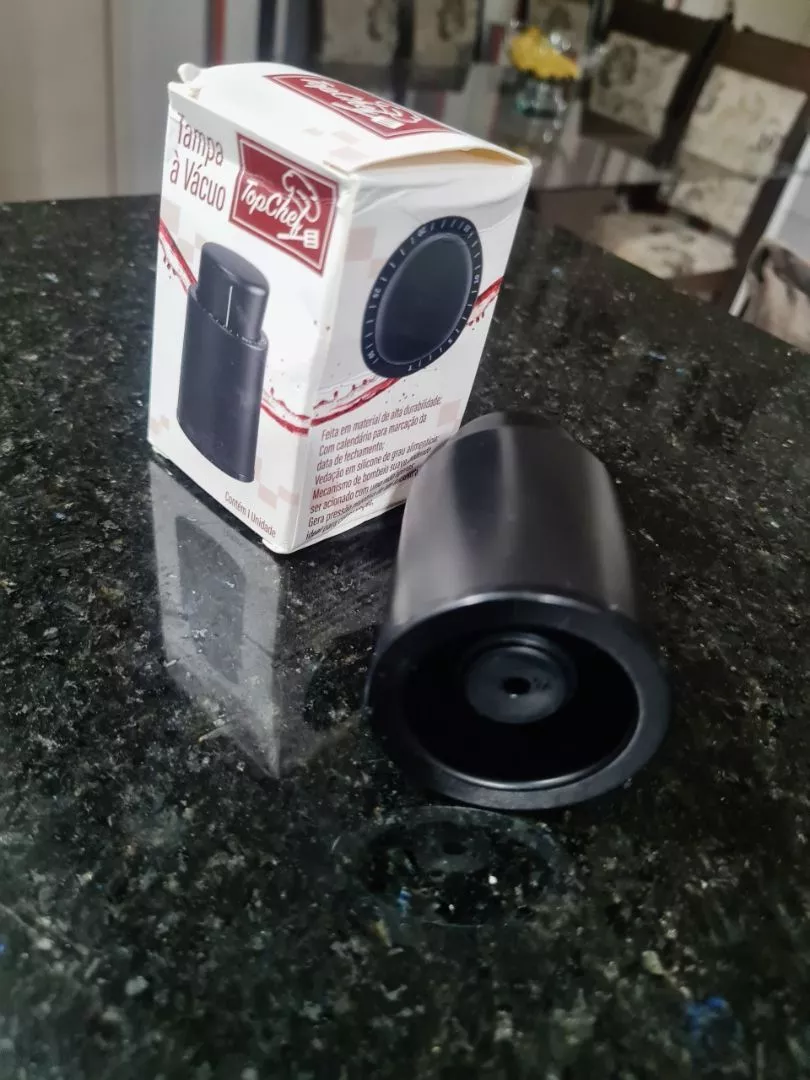 Tampa Seladora a Vácuo Silicone Hermético para Vinho IZEKEEP FRESH photo review