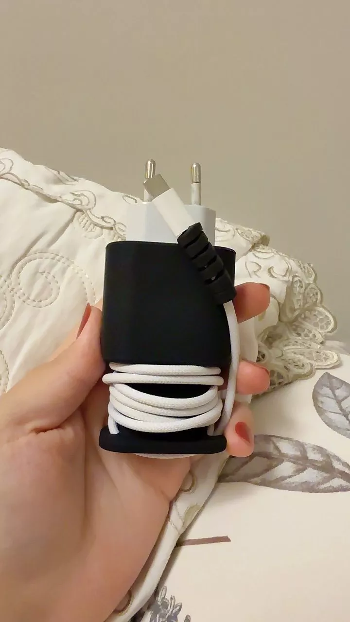 Suporte Organizador Carregador iPhone Silicone Compacto IZEORDER PRO photo review