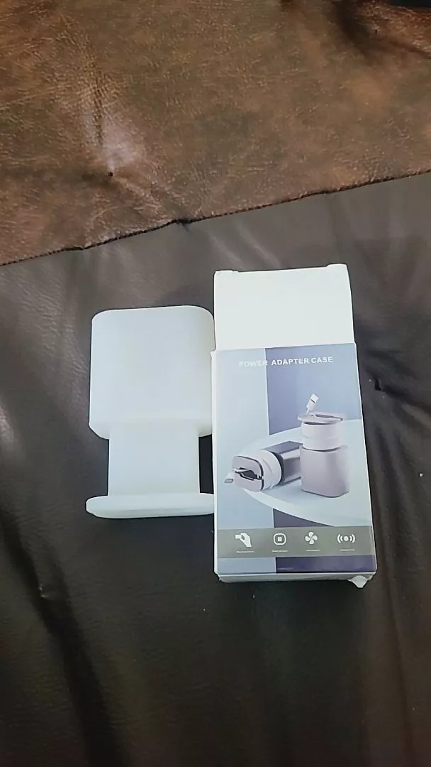 Suporte Organizador Carregador iPhone Silicone Compacto IZEORDER PRO photo review