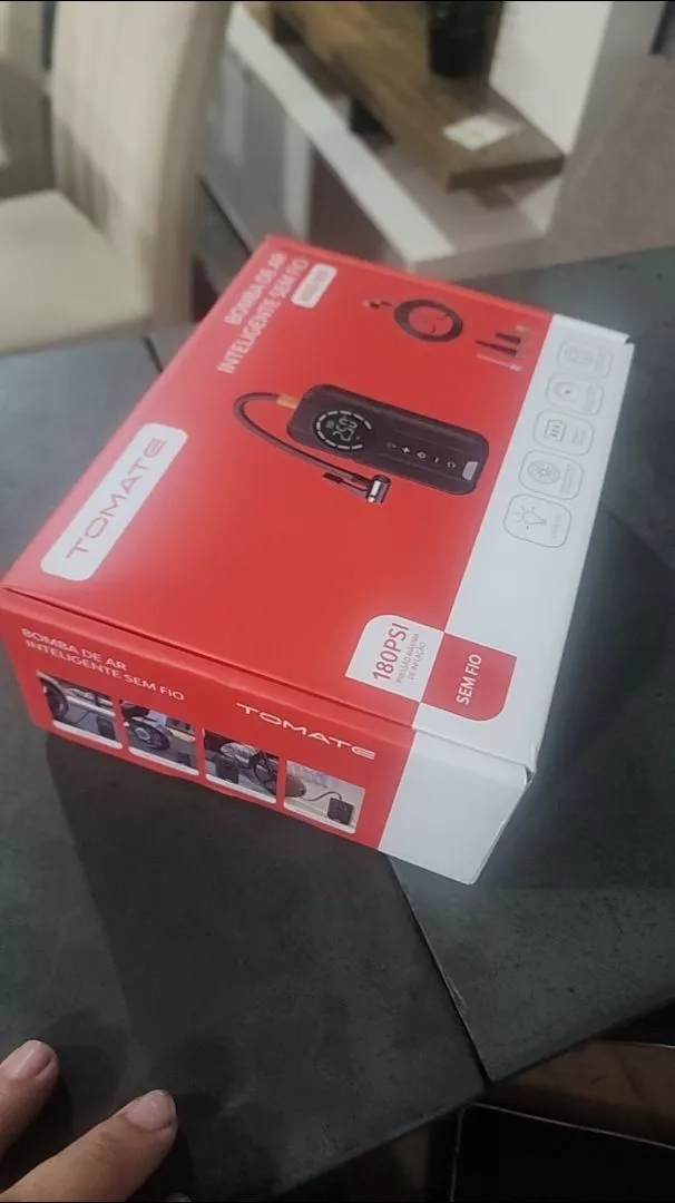 Bomba de Ar Inteligente Sem Fio 180PSI LED PowerBank Portátil IZEINFLATE PRO photo review