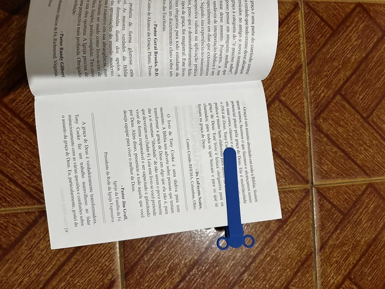 Marcador de Página Elefante Silicone Clipe Automático Multiuso IZEBOOK FRIEND photo review