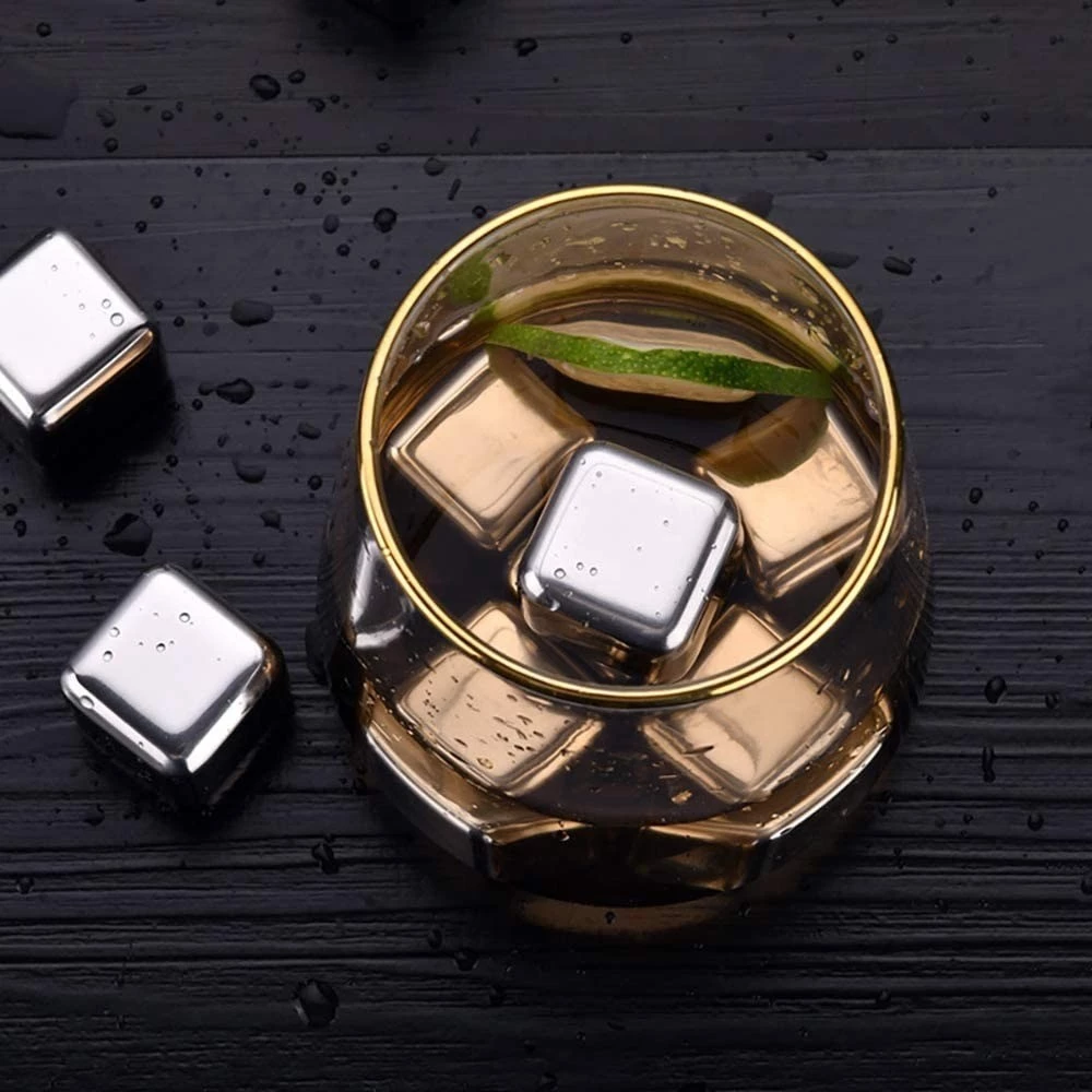 Cubos de gelo de aço inox com estojo plástico compacto