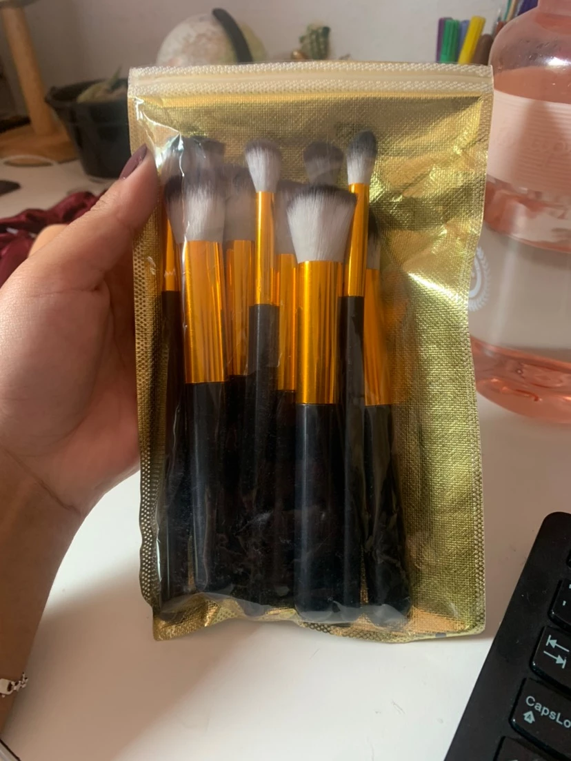 Kit 10 Pincéis Maquiagem Profissional Kabuki Esfumar Contorno IZEBEAUTY EXPERT photo review
