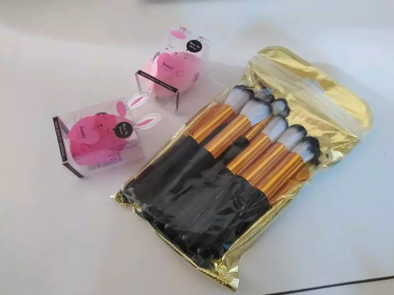 Kit 10 Pincéis Maquiagem Profissional Kabuki Esfumar Contorno IZEBEAUTY EXPERT photo review