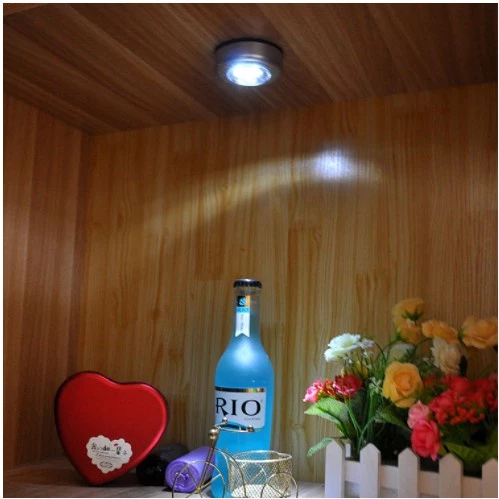 Luz LED Adesiva Sem Fio 3 Lâmpadas Touch Portátil para Armário 45g IZESECURE LIGHT