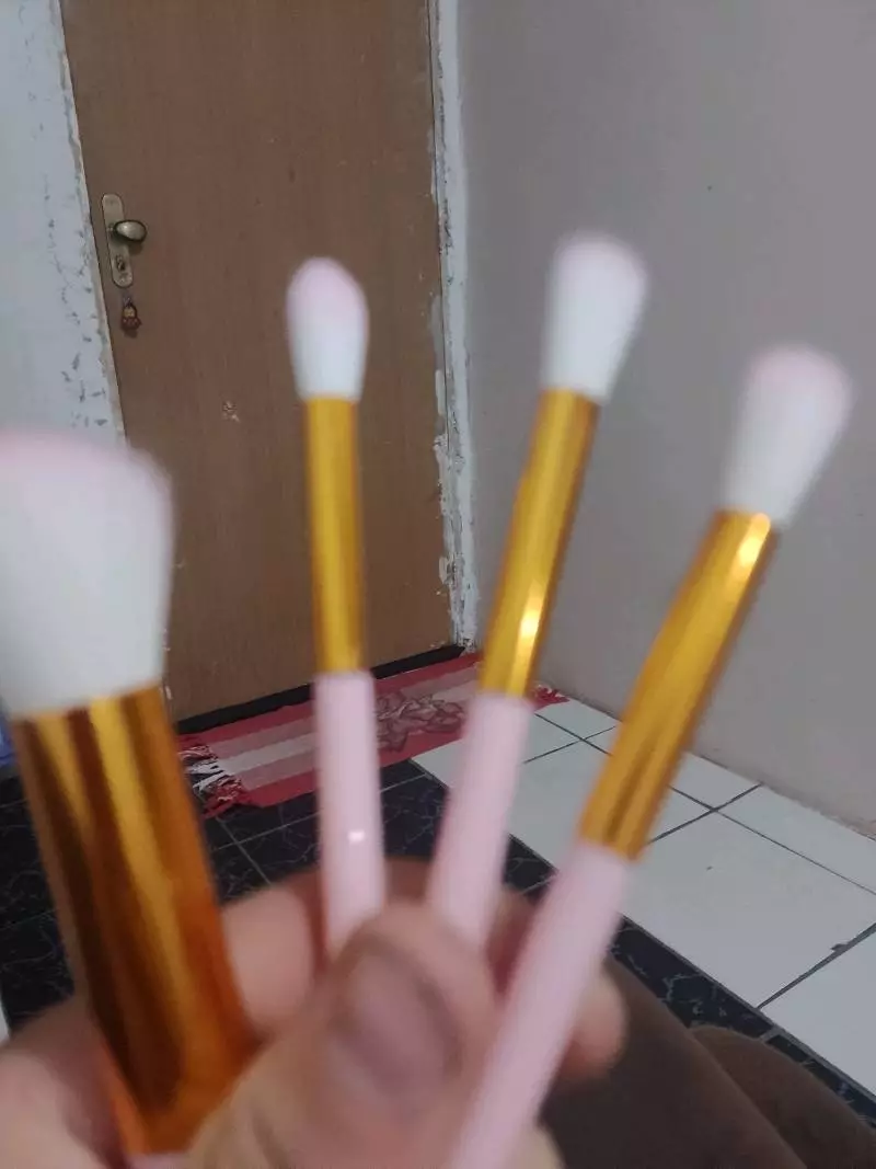 Kit 10 Pincéis Maquiagem Profissional Kabuki Esfumar Contorno IZEBEAUTY EXPERT photo review