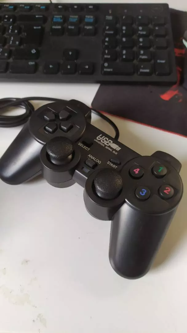 Controle Gamer USB PC Jogos Vibração Compatível Windows IZEPLAY PRO photo review