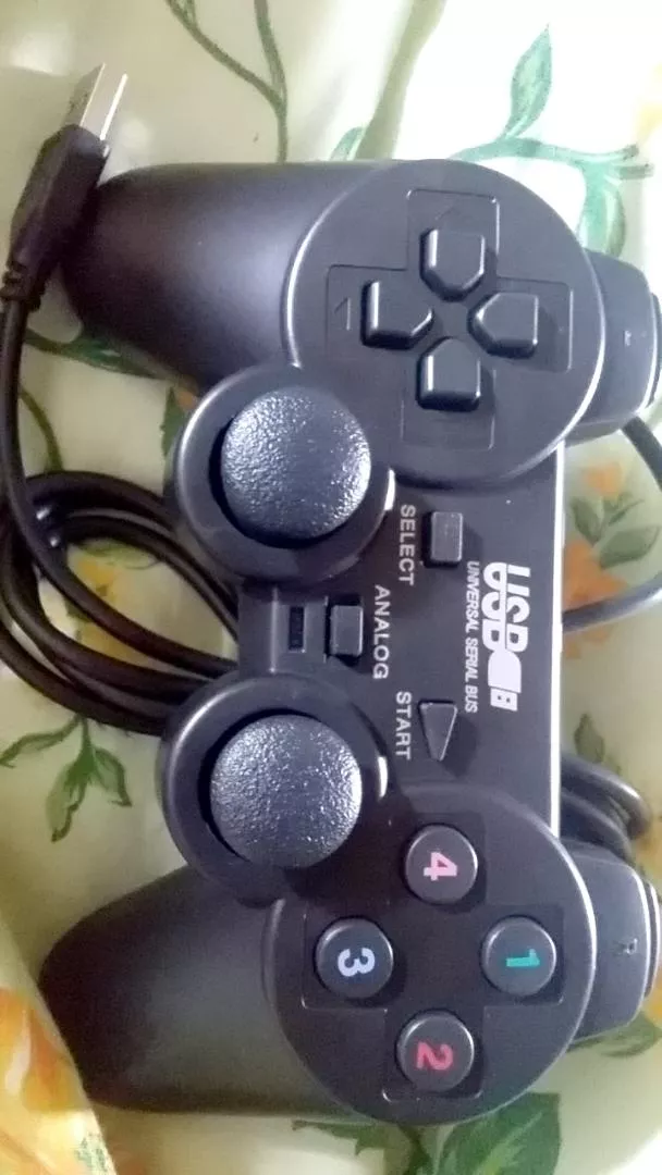 Controle Gamer USB PC Jogos Vibração Compatível Windows IZEPLAY PRO photo review