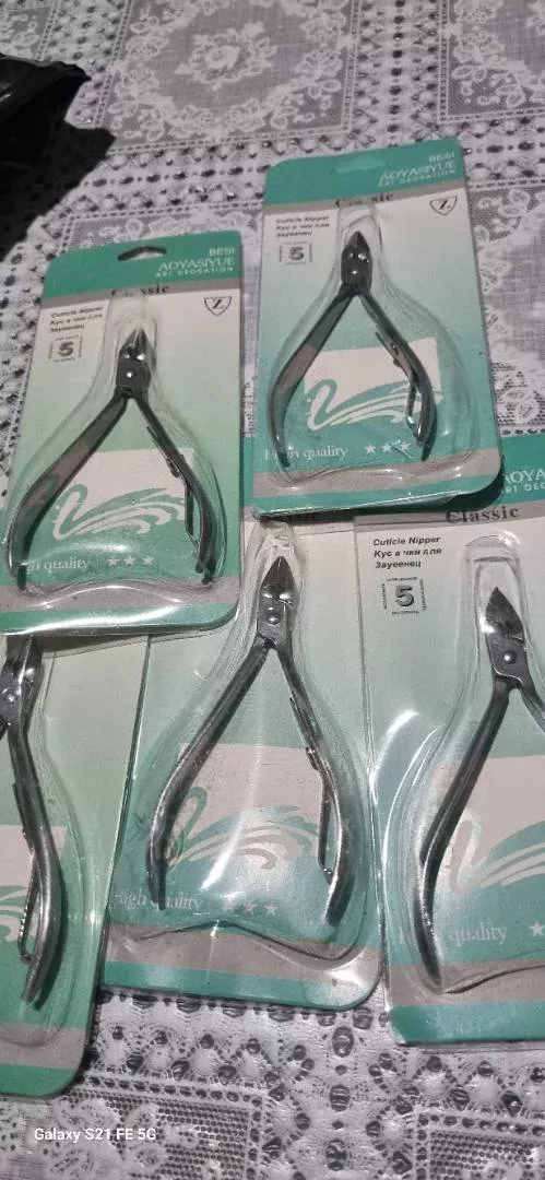 Alicate de Unhas Aço Inox Esterilizável Lâminas Afiadas IZESTEEL PRO photo review