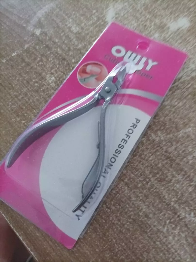 Alicate de Unhas Aço Inox Esterilizável Lâminas Afiadas IZESTEEL PRO photo review
