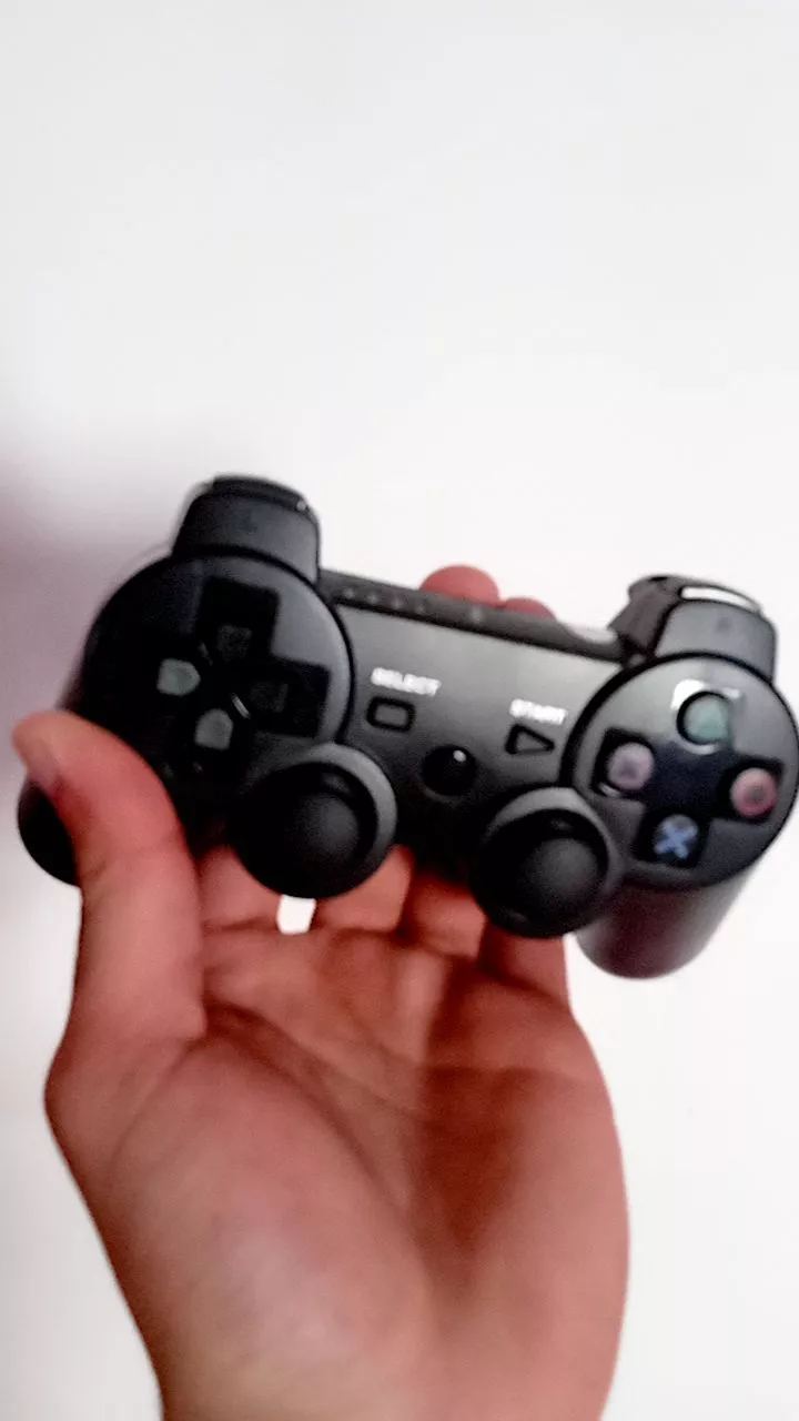 Controle PS3 Sem Fio Bluetooth Dual Shock Para Playstation 3 e PC IZEPLAY PRO photo review