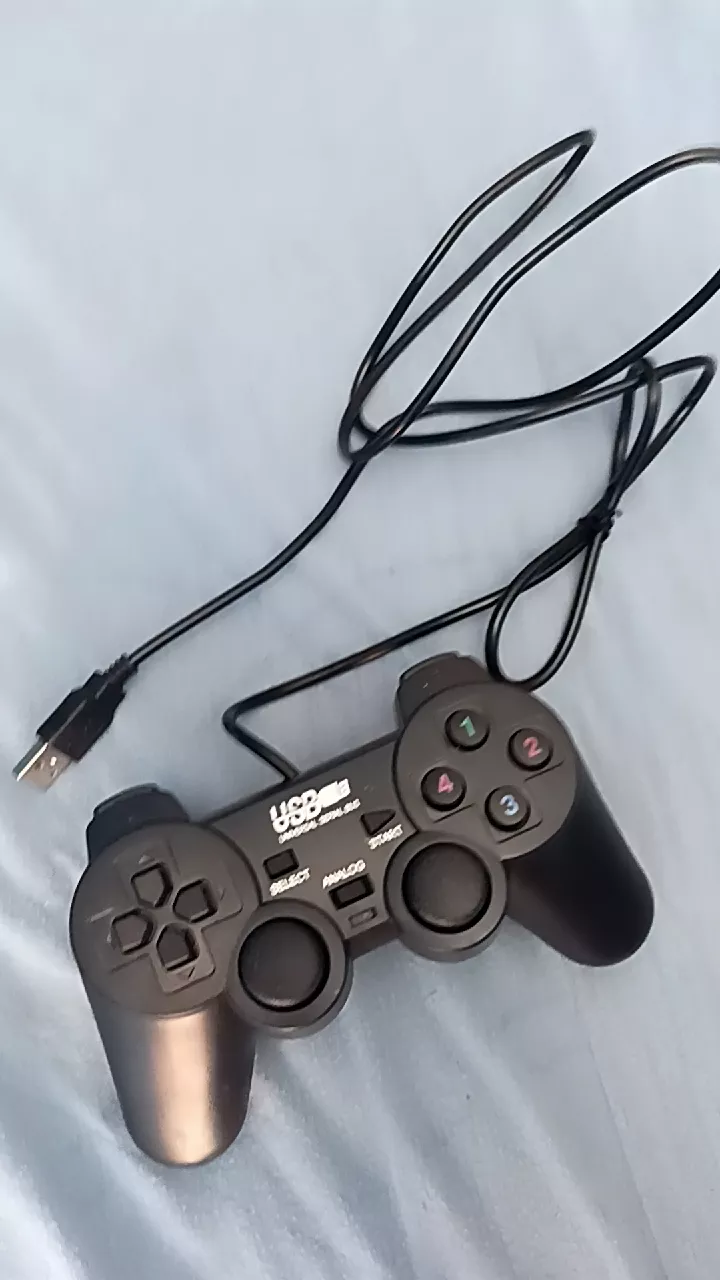 Controle Gamer USB PC Jogos Vibração Compatível Windows IZEPLAY PRO photo review