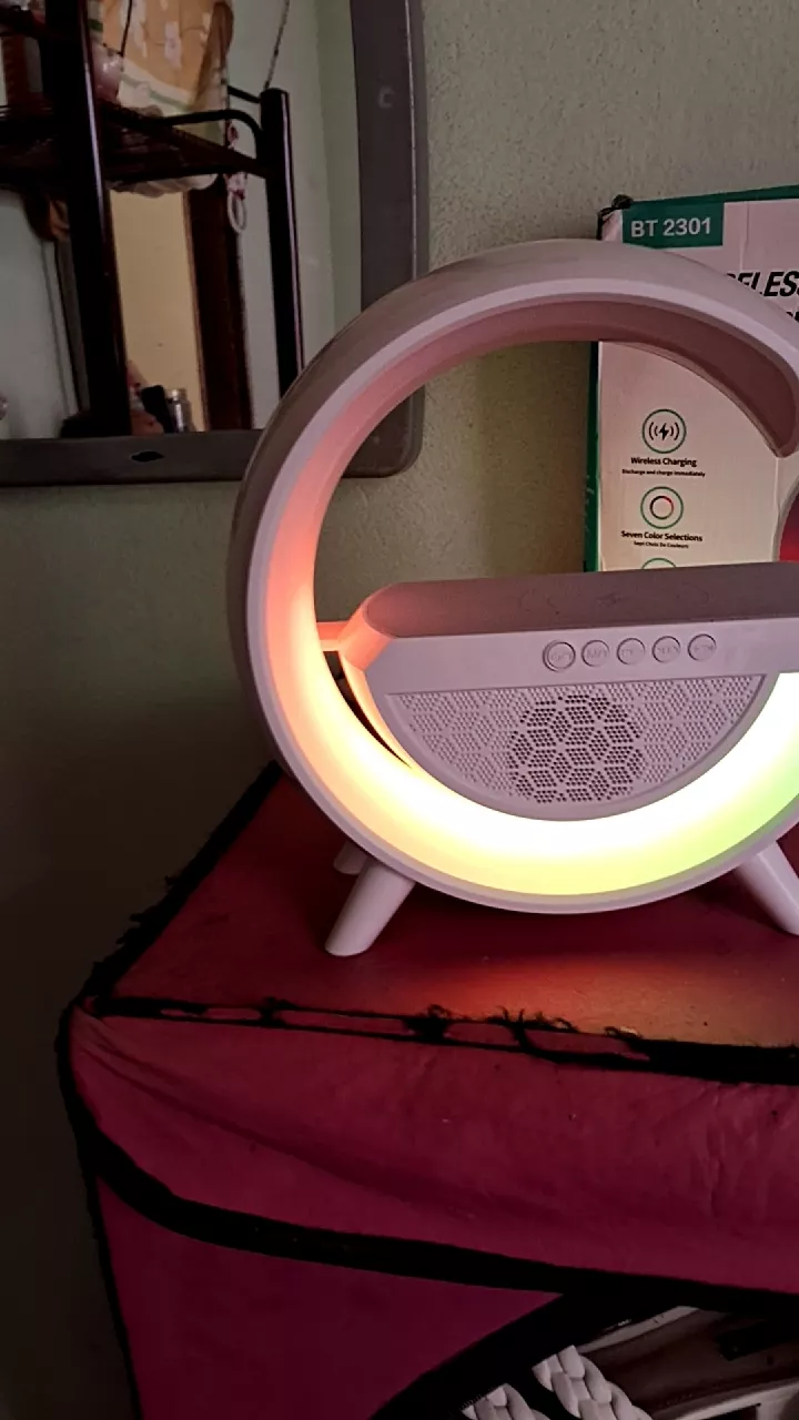 Caixa de Som Bluetooth com Luminária LED, Despertador e Carregamento Sem Fio IZEWAKE PRO photo review