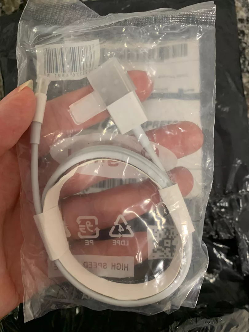 Cabo Carregador Rápido iPhone Lightning 2,4A PVC 1m/2m IZEBOOST CONNECT photo review