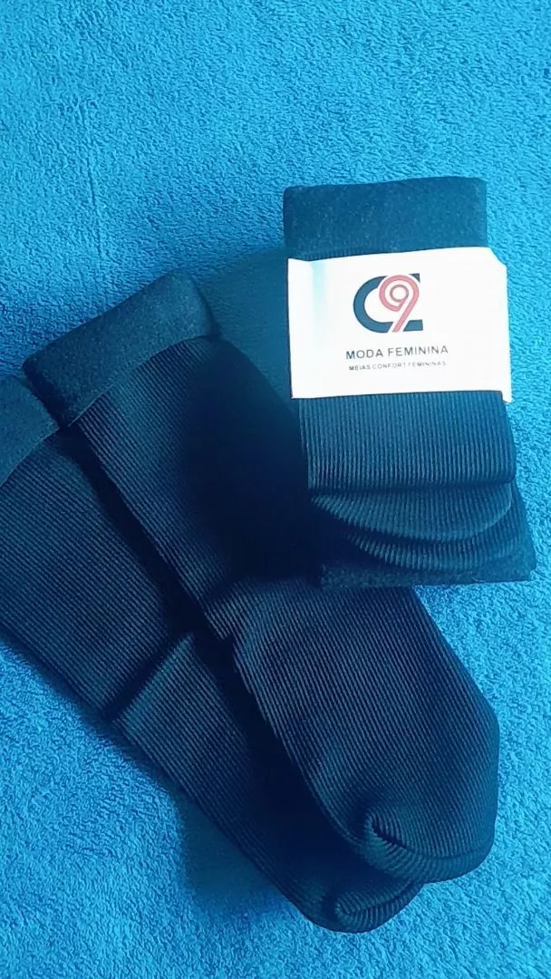 Meias Femininas Térmicas Cano Alto Fleece Preta Inverno Intenso IZEHEAT SHIELD photo review