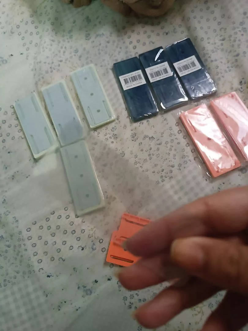 Kit 10 Suporte Adesivo Dupla Face para Roteador e Modem, Plástico Reforçado, Fácil Instalação IZEHOLD PRO photo review