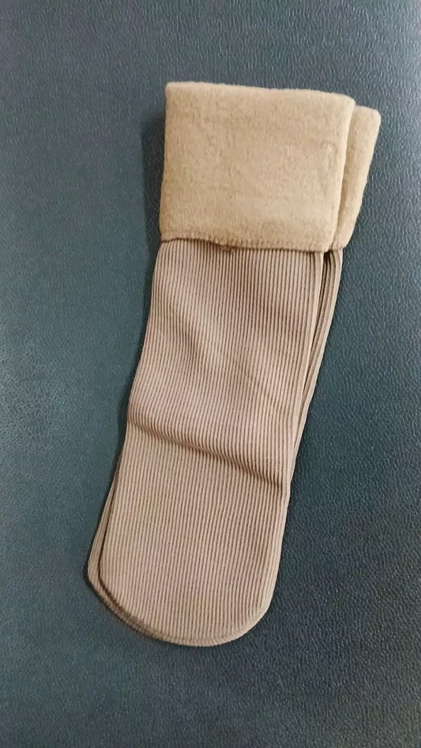 Meias Femininas Térmicas Cano Alto Fleece Preta Inverno Intenso IZEHEAT SHIELD photo review