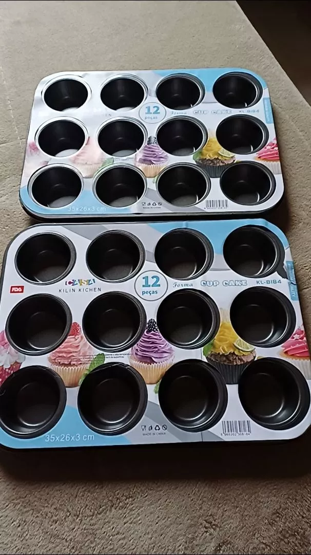 Forma para Cupcake Antiaderente 12 Cavidades Metal 300°C IZEBAKE PRO photo review