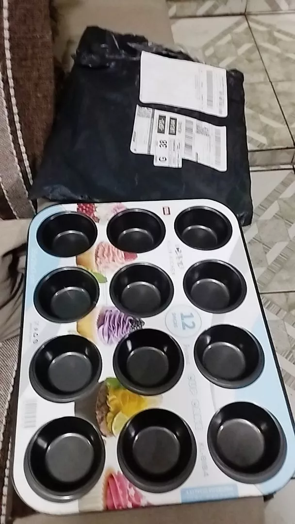 Forma para Cupcake Antiaderente 12 Cavidades Metal 300°C IZEBAKE PRO photo review