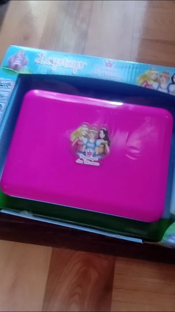 Laptop Infantil Bilíngue 60 Atividades Princesas DM Toys IZELEARN FUN photo review