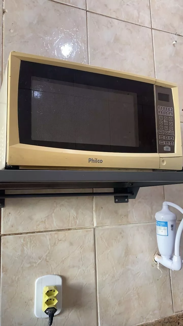 Prateleira de Parede Para Micro-ondas e Forno Elétrico em Aço Carbono, Instalação Fácil e Gancho Organizador IZEPLUS SPACE photo review