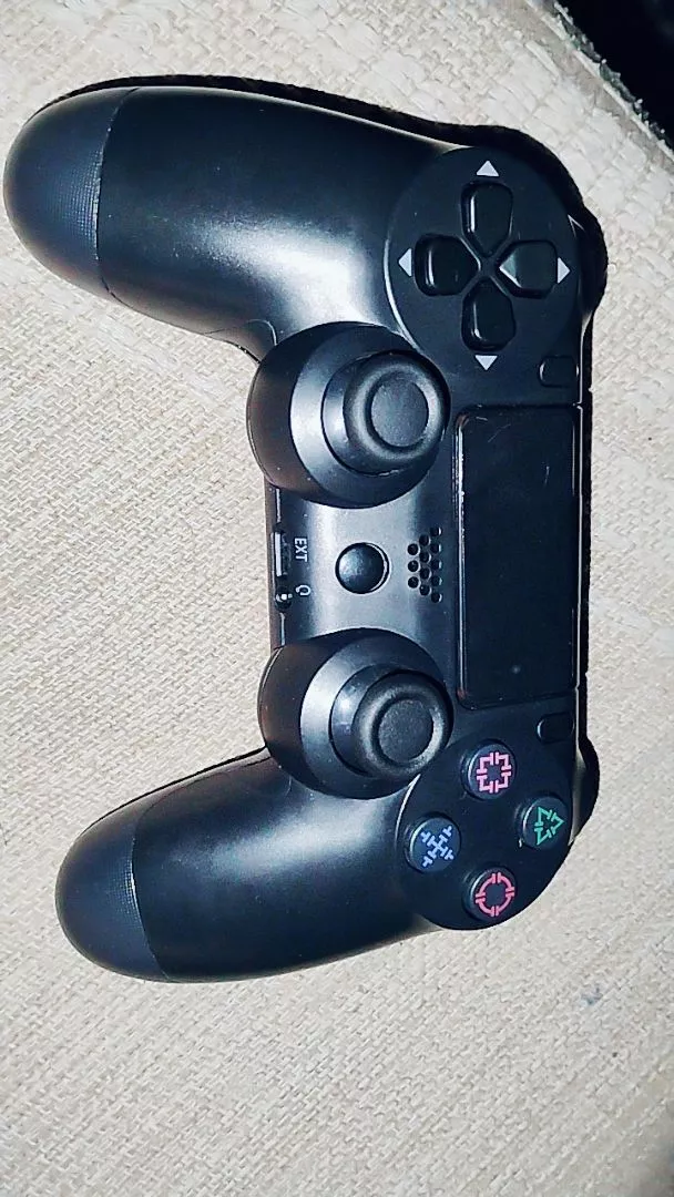 Controle Sem Fio PS4 Compatível Android PC 18 Botões Dual Shock Touchpad IZEGAMER PRO photo review