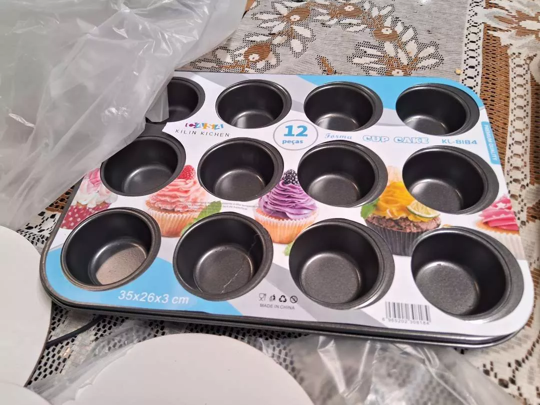 Forma para Cupcake Antiaderente 12 Cavidades Metal 300°C IZEBAKE PRO photo review