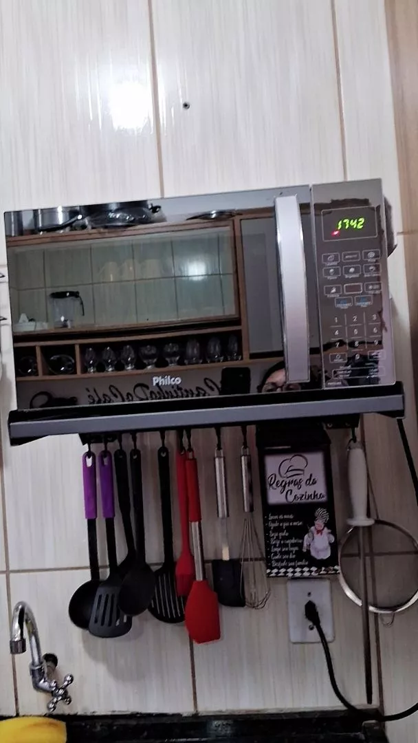 Prateleira de Parede Para Micro-ondas e Forno Elétrico em Aço Carbono, Instalação Fácil e Gancho Organizador IZEPLUS SPACE photo review