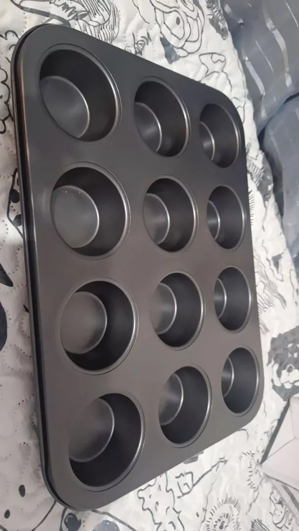 Forma para Cupcake Antiaderente 12 Cavidades Metal 300°C IZEBAKE PRO photo review