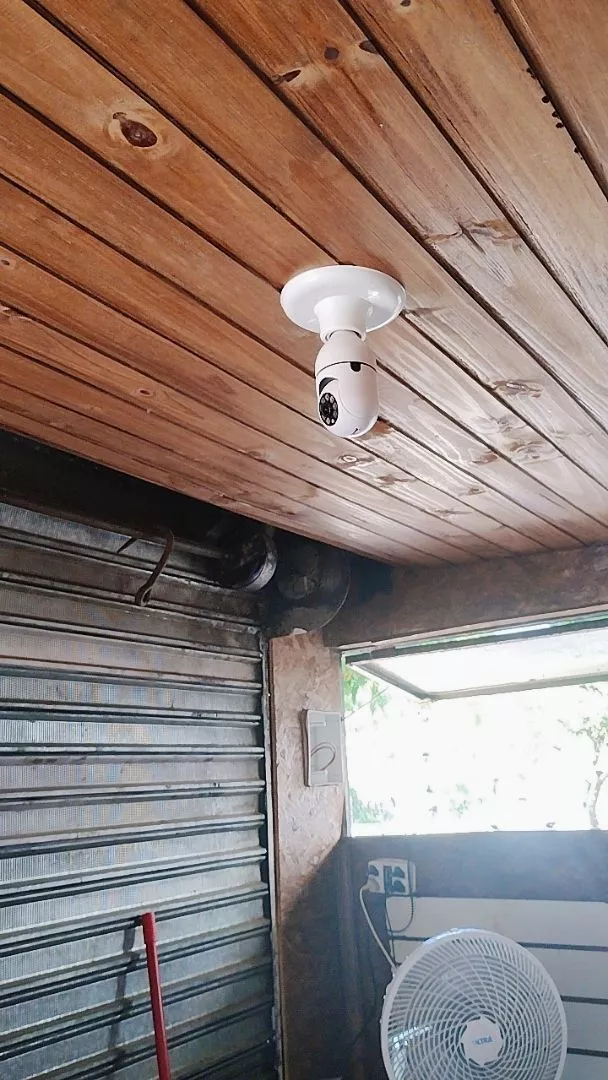 Câmera de Segurança 360° Wi-Fi Full HD Visão Noturna Auto Tracking IZEWATCH PRO photo review