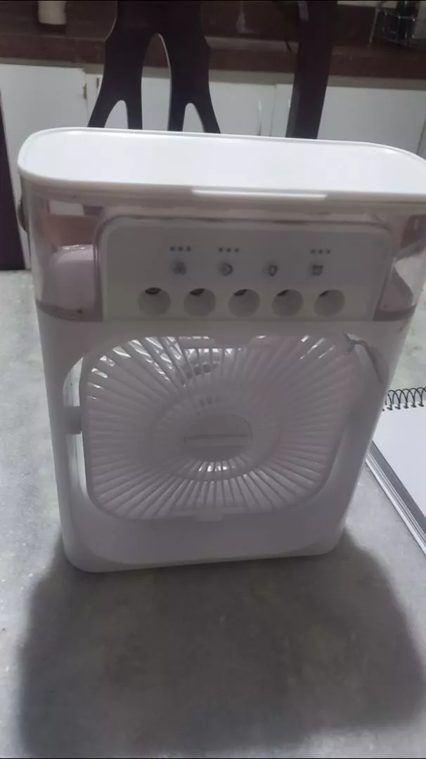 Mini Ar Condicionado Portátil Umidificador USB Silencioso IZECO FRESH photo review
