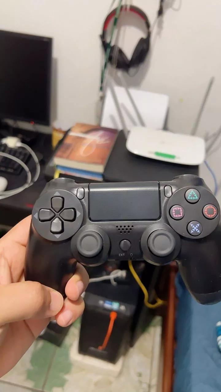 Controle Sem Fio PS4 Compatível Android PC 18 Botões Dual Shock Touchpad IZEGAMER PRO photo review