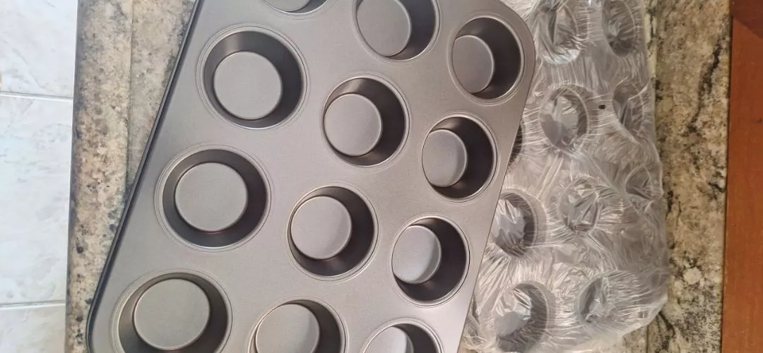 Forma para Cupcake Antiaderente 12 Cavidades Metal 300°C IZEBAKE PRO photo review