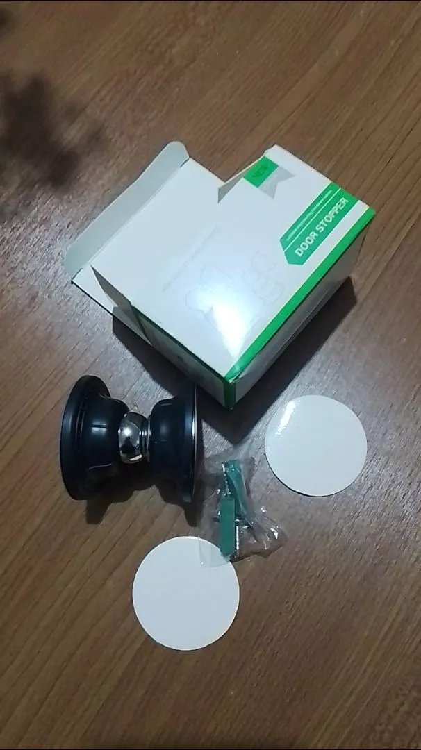 Fixador de Porta Magnético Inox Preto com Mola Amortecedora IZELOCK PRO photo review