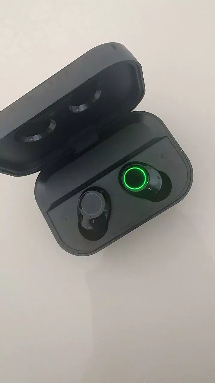 Fone de Ouvido Bluetooth 5.3 Esportivo à Prova D'Água com Cancelamento de Ruído IZEWAVE PRO photo review