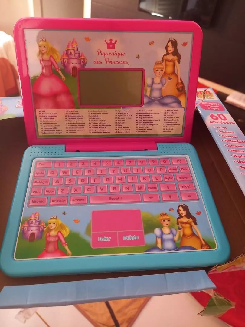 Laptop Infantil Bilíngue 60 Atividades Princesas DM Toys IZELEARN FUN photo review