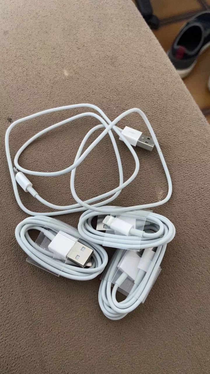Cabo Carregador Rápido iPhone Lightning 2,4A PVC 1m/2m IZEBOOST CONNECT photo review