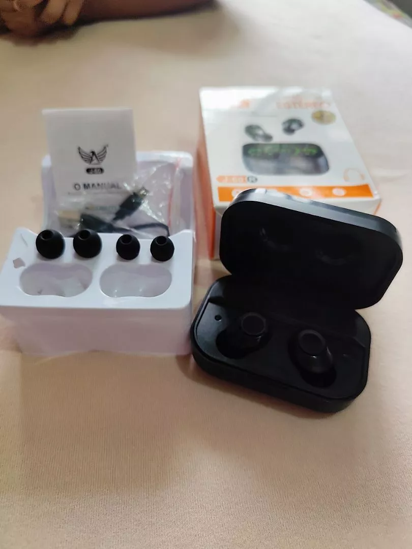 Fone de Ouvido Bluetooth 5.3 Esportivo à Prova D'Água com Cancelamento de Ruído IZEWAVE PRO photo review