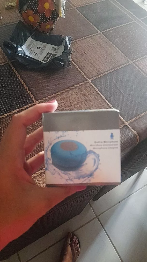Caixa de Som Bluetooth à Prova d’Água para Banheiro, Ventosa e Microfone Integrado IZEWATER SOUND photo review