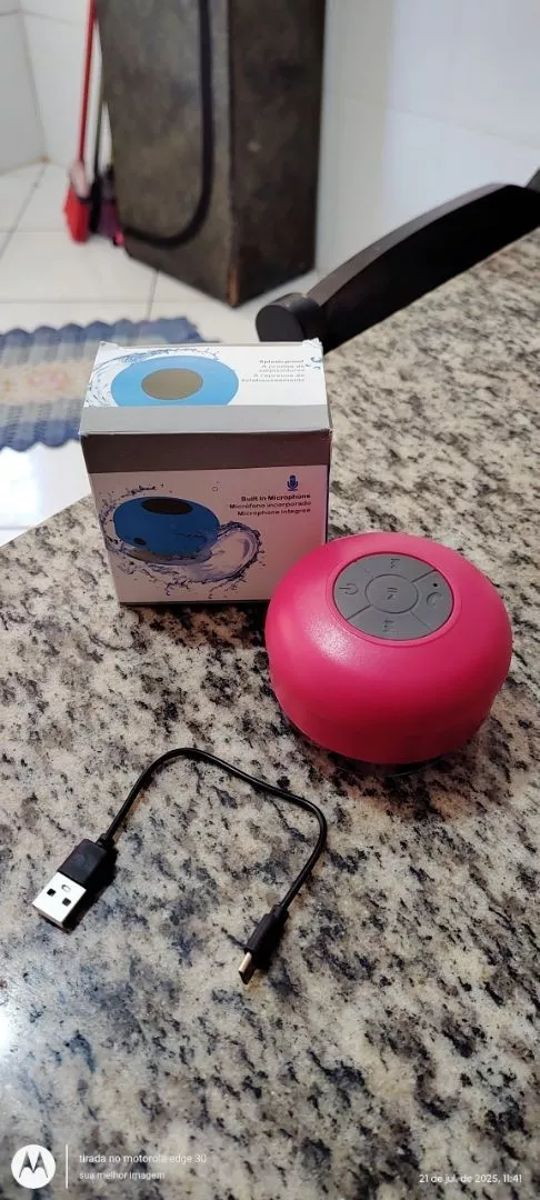 Caixa de Som Bluetooth à Prova d’Água para Banheiro, Ventosa e Microfone Integrado IZEWATER SOUND photo review