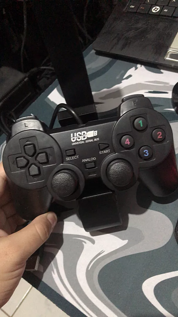 Controle Gamer USB PC Jogos Vibração Compatível Windows IZEPLAY PRO photo review