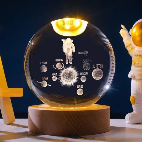 Luminária LED Bola de Cristal Sistema Solar para Quarto Infantil Base Madeira IZEUNIVERSE LIGHT